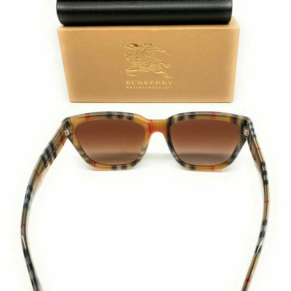 Burberry Vintage Check Square Sunglasses! - Picture 4 of 4